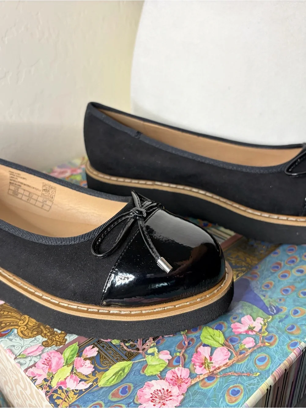 Evans Black Suede & Patent Cap Toe Flatform Ballet Flats - Size 10 Extra Wide